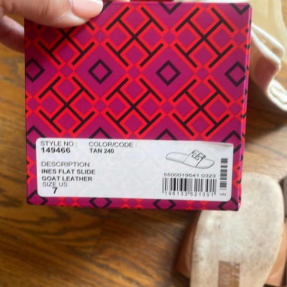 Barely Worn Tory Burch Ines Slides - Picture 6 of 6